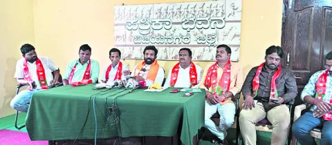 సిద్దూని పూర్తిస్థాయి సీఎంగా ప్రకటించండి 