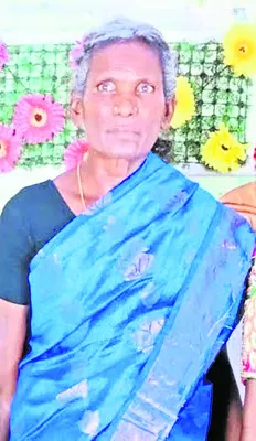 ఏఎమ్మార్పీ కాలువలో పడి వృద్ధురాలి గల్లంతు