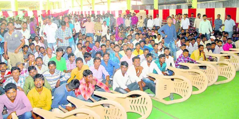 అను‘మతి’లేని ట్రావెల్స్‌