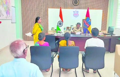 నేరుగా సంప్రదించండి 