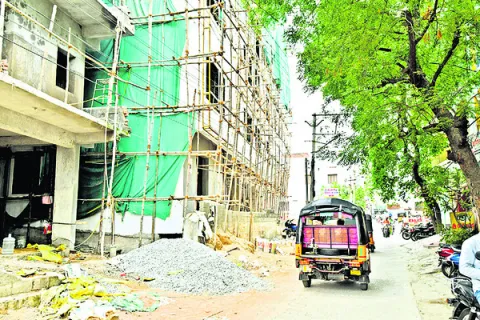 బహుళ అంతస్తులు భద్రమేనా!