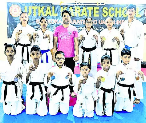 ఉత్కళ కరాటే స్కూల్‌కు పతకాల పంట 