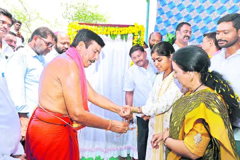 సబ్‌స్టేషన్‌.. రైతులకు ఉపయోగం
