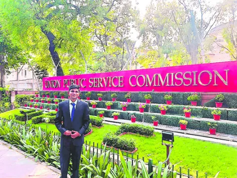 ఐఎఫ్‌ఎస్‌కు ములగపూడి విద్యార్థి ఎంపిక 