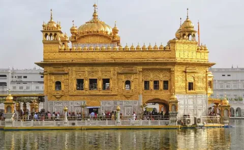 Army Officer Says Golden Temple Gave Nod To Deploy Guns12