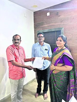 జెడ్పీలో పదోన్నతులు 