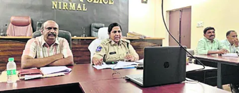 కేసుల పరిష్కారానికి కృషి చేయాలి
