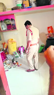 హోన్నాజీపేట్‌లో చోరీ