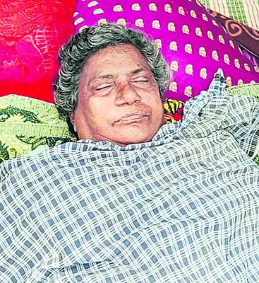 ప్రాణం తీసిన ఇనుప గేటు 