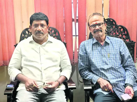 విద్యుత్‌ చీకటి ఒప్పదంతో ప్రజలకు వెన్నుపోటు 