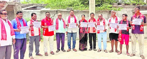 కార్మిక వ్యతిరేక విధానాలపై పోరాటం
