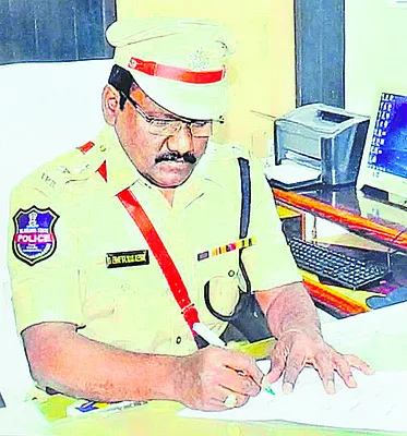మెతుకుసీమపై ప్రత్యేక ముద్ర 