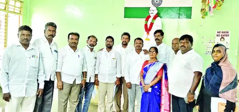 మహాత్మా.. వారికి  మంచి బుద్ధి ప్రసాదించు! 
