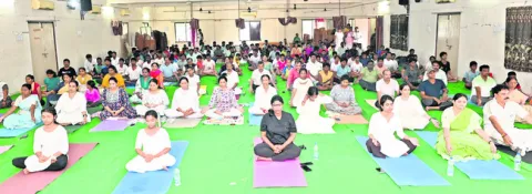 యోగాతో మెరుగైన జీవనం 