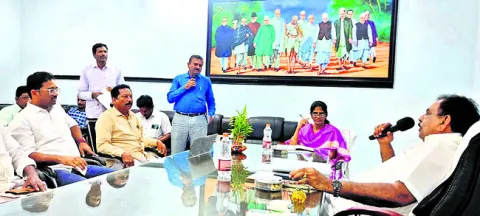 నీటి సమస్య పరిష్కారానికి ప్రాధాన్యత 