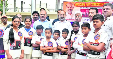 ఉగ్రవాదాన్ని అంతం చేయాల్సిందే