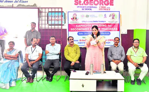 విద్యార్థులకు ప్రాథమిక విద్యే పునాది