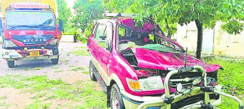 వేర్వేరు ప్రమాదాల్లో 20 మందికి గాయాలు 