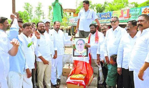 టెక్నాలజీని ప్రవేశపెట్టిన ఘనత రాజీవ్‌దే