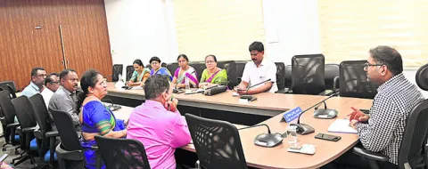 ఉపాధిహామీని సద్వినియోగం చేసుకోండి