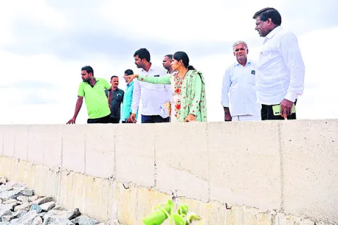 యుద్ధ ప్రాతిపదికన రిజర్వాయర్ల పనులు 