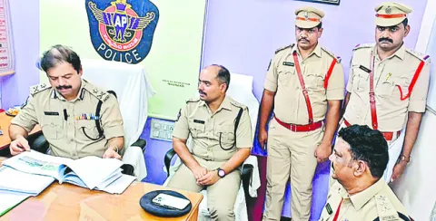 నేర పరిశోధనలో సీసీ కెమెరాలు కీలకం 