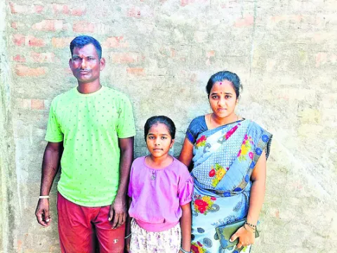 నా పోర్టు పరిహారం ఏమైంది..? 