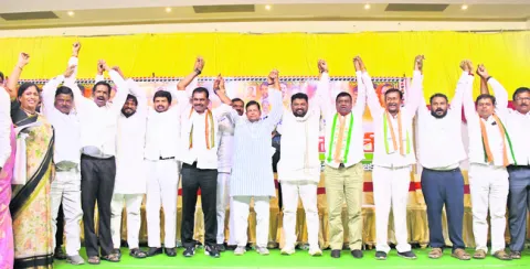 పార్టీ కోసం పనిచేసే వారికే పదవులు 