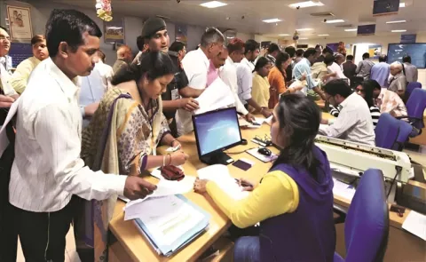 Fraud in Hyderabad's SBI bank on gold loans