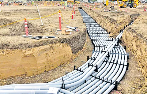 Violation of rules in underground power line tenders5