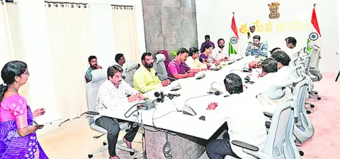టీచర్లపై పనిభారం తగ్గించేందుకే 9 రకాల పాఠశాలలు