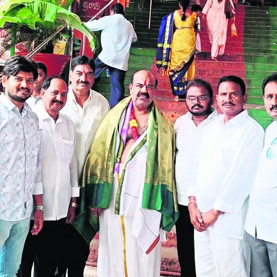రామయ్య సేవలో  మాజీ స్పీకర్‌
