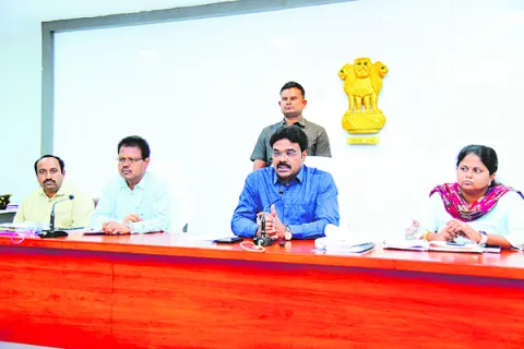 గంజాయి,మాదకద్రవ్యాలను సంపూర్ణంగా నిర్మూలించాలి 
