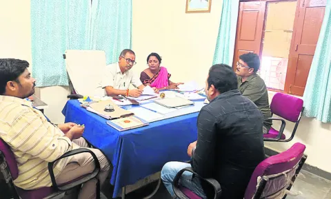 యువతకు ఉపాధి కల్పిస్తాం