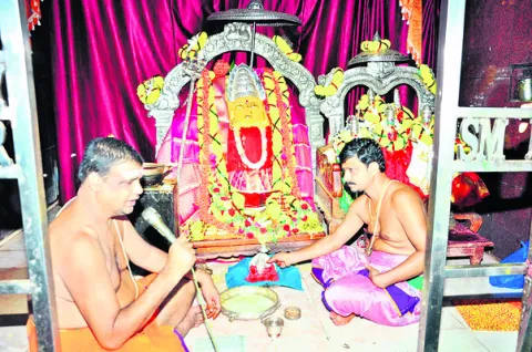 ఘనంగా