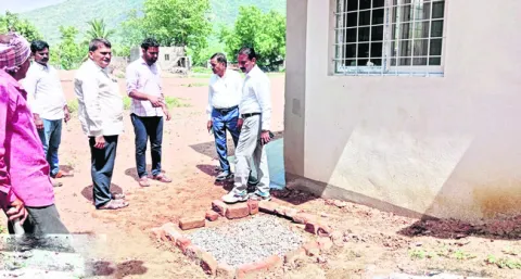 ఇంకుడుగుంతలతోనే నీటి సంరక్షణ 