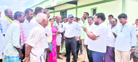 గోదాం వినియోగంలోకి తెస్తాం.. 