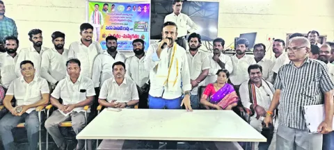 ఇందిరమ్మ ఇళ్లలో అవినీతి సహించం 