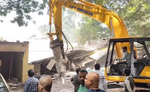 HYDRA Demolish Construction AT Jubilee hills