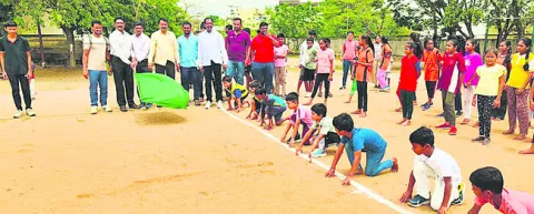 రాష్ట్రస్థాయిలో    ప్రతిభ కనబరచాలి
