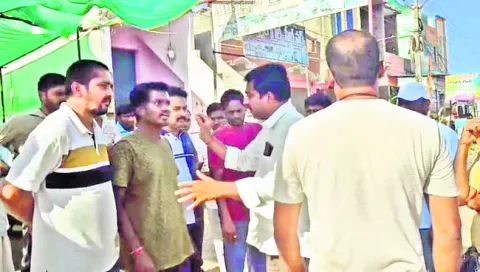 ఆక్రమణల తొలగింపుతో ఉద్రిక్తత 