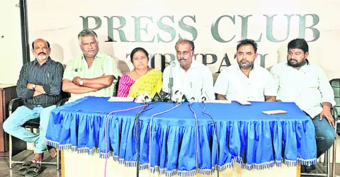 రాజీనామా చేసి పోటీ పడదాం 