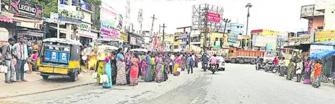 ట్రాఫిక్‌ సమస్య తీరేదెన్నడు? 