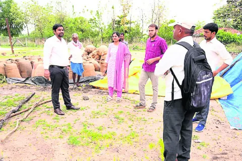 అర్హులకు ఇందిరమ్మ ఇళ్లు.. 