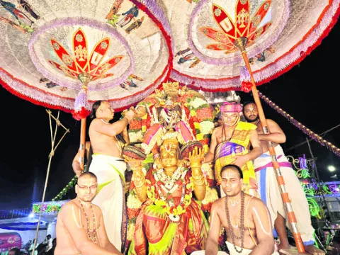 ప్రాణం తీసిన ఈత సరదా 
