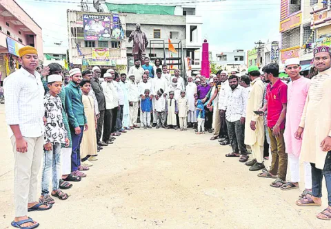 మా పిల్లలను సర్కారు బడిలో చేర్పిస్తాం 
