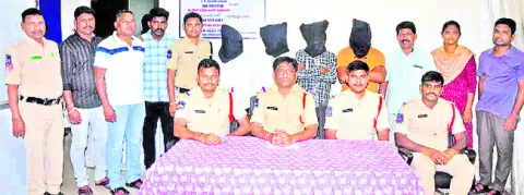 అప్పు అడిగినందుకు అంతమొందించారు