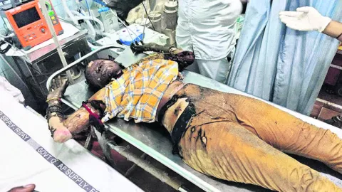 పెట్రోల్‌ పోసుకుని వివాహిత ఆత్మహత్యాయత్నం 