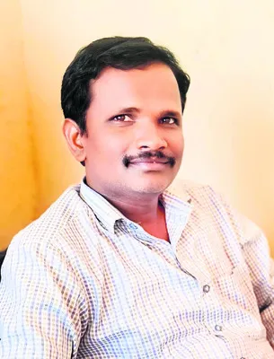 అప్పుల బాధతో వ్యక్తి ఆత్మహత్య 
