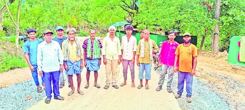 పోచాపూర్‌ రోడ్డు విస్తరించాలి